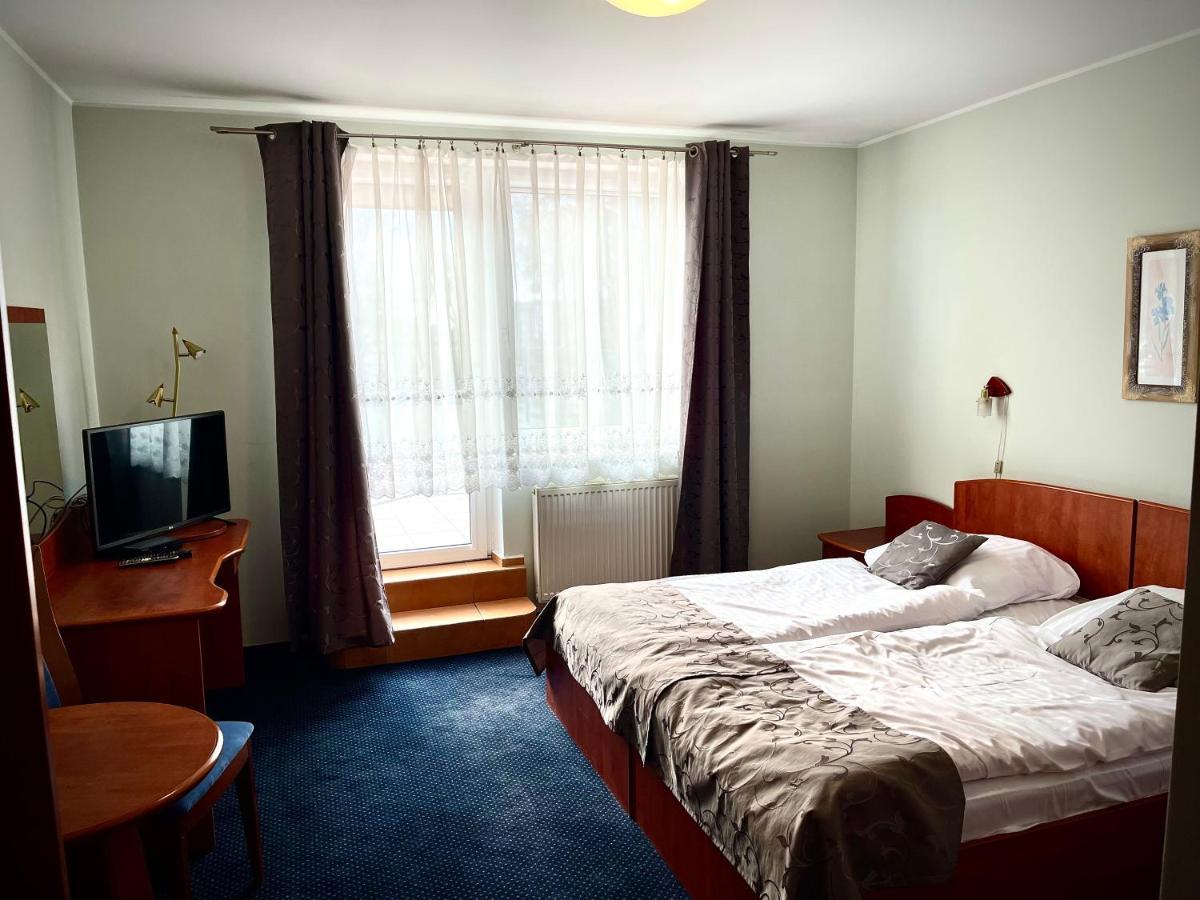 Hotel Dowhan Nowe Экстерьер фото