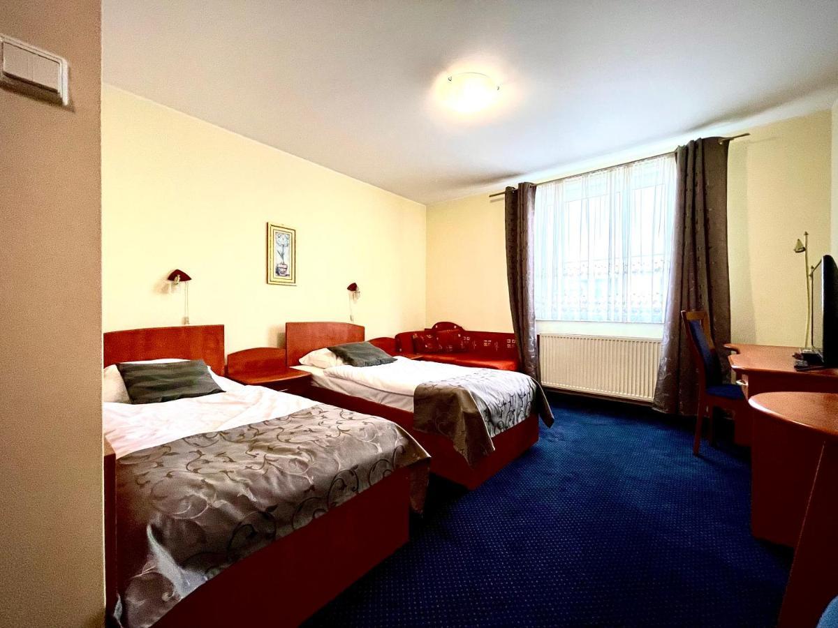 Hotel Dowhan Nowe Экстерьер фото