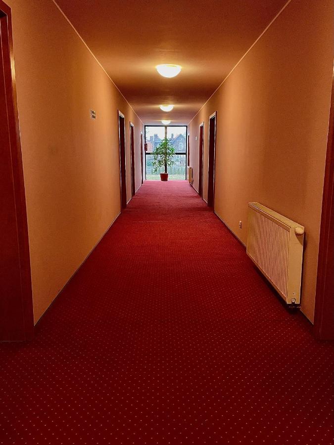 Hotel Dowhan Nowe Экстерьер фото