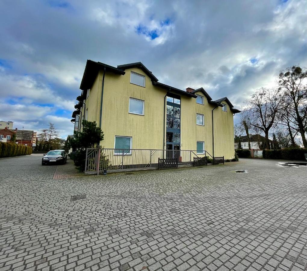 Hotel Dowhan Nowe Экстерьер фото