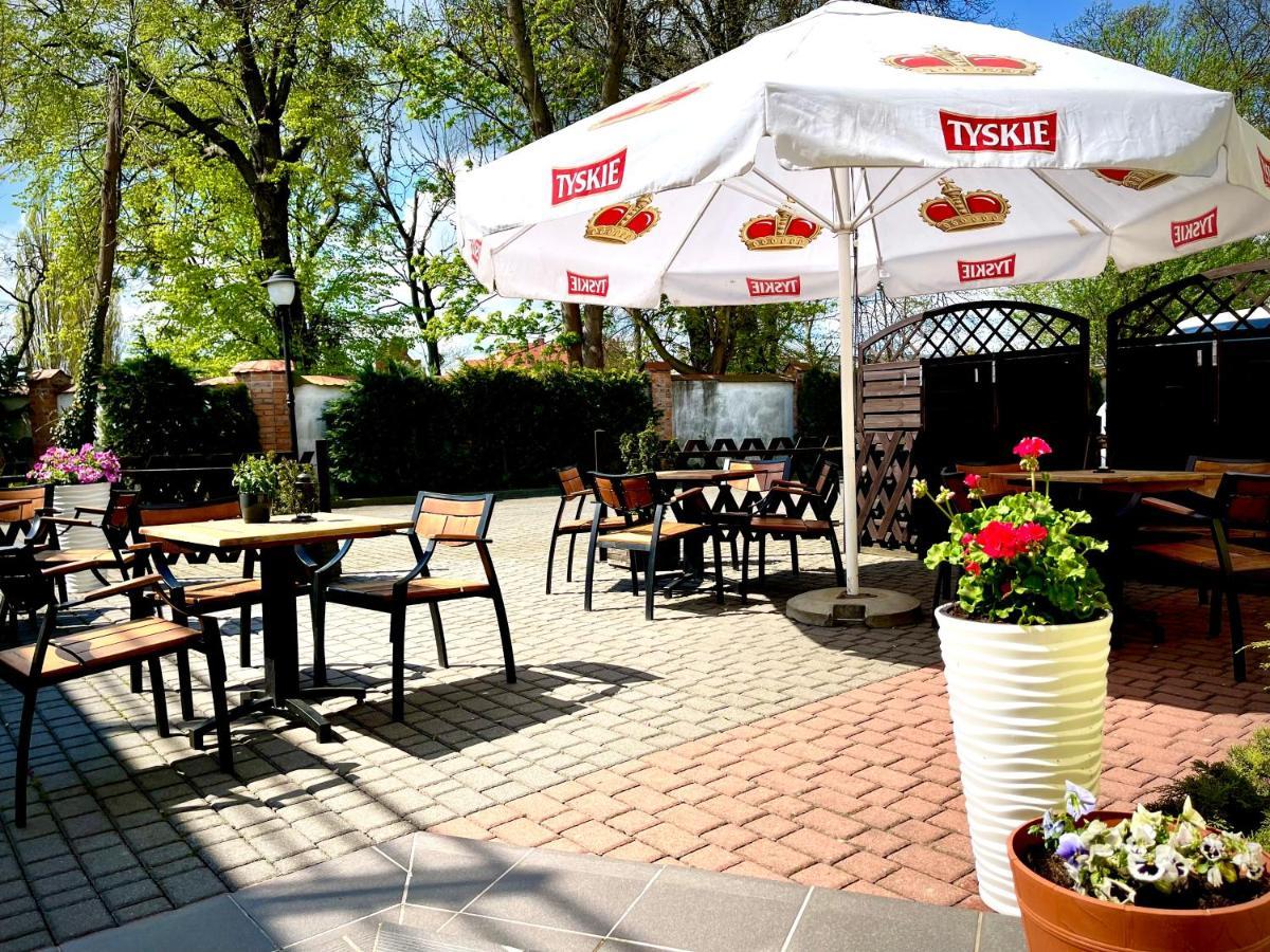 Hotel Dowhan Nowe Экстерьер фото